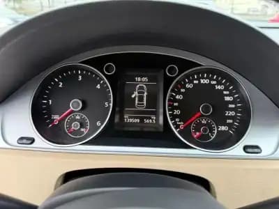 Vendo Volkswagen Passat CC 2012 - 15900 EUR, 139257 km - AUTO.MOTO.pt