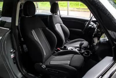 Vendo MINI 2021 - 17980 EUR, 78086 km - AUTO.MOTO.pt