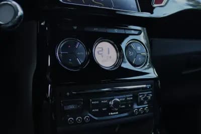 Vendo Citroën DS3 2012 - 8990 EUR, 207000 km - AUTO.MOTO.pt