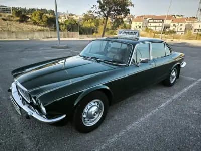 Sell Jaguar XJ6 1976 - 24950 EUR, 47777 km - AUTO.MOTO.pt