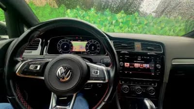 Vendo Volkswagen Golf 2017 - 22990 EUR, 113000 km - AUTO.MOTO.pt