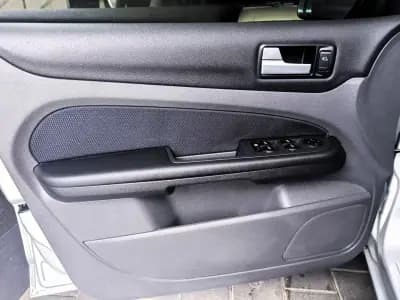 Vendo Ford Focus 2007 - 6950 EUR, 158684 km - AUTO.MOTO.pt