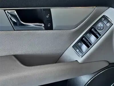 Sell Mercedes-Benz C 220 2008 - 13990 EUR, 231000 km - AUTO.MOTO.pt