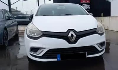 Vendo Renault Clio 2017 - 13500 EUR, 140820 km - AUTO.MOTO.pt