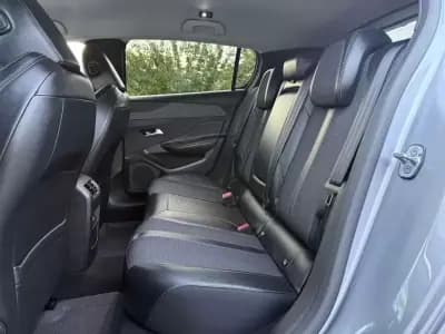 Vendo Peugeot 308 2022 - 21999 EUR, 128000 km - AUTO.MOTO.pt