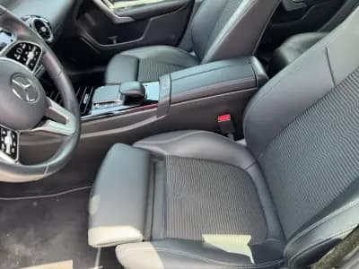 Vendo Mercedes-Benz A 200 2020 - 24900 EUR, 50500 km - AUTO.MOTO.pt