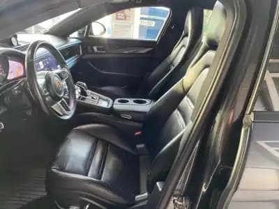 Sell Porsche Panamera 2018 - 60500 EUR, 104962 km - AUTO.MOTO.pt