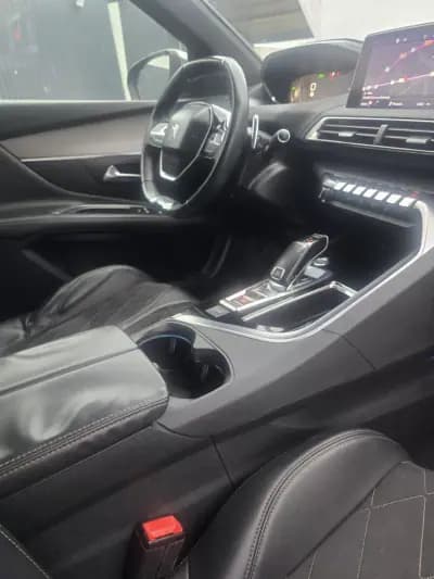 Sell Peugeot 3008 2018 - 22950 EUR, 162300 km - AUTO.MOTO.pt