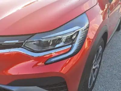 Vendo Renault Captur 2022 - 17990 EUR, 86130 km - AUTO.MOTO.pt