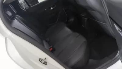 Vendo Peugeot e-208 2021 - 16350 EUR, 46000 km - AUTO.MOTO.pt