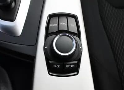 Sell BMW 318 2016 - 16900 EUR, 157000 km - AUTO.MOTO.pt