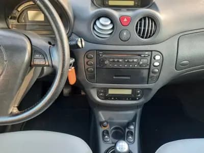 Vendo Citroën C3 2003 - 4950 EUR, 208078 km - AUTO.MOTO.pt
