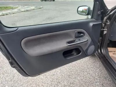 Sell Renault Clio 2004 - 2990 EUR, 268181 km - AUTO.MOTO.pt