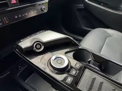 Vendo Kia EV6 2022 - 31440 EUR, 111758 km - AUTO.MOTO.pt