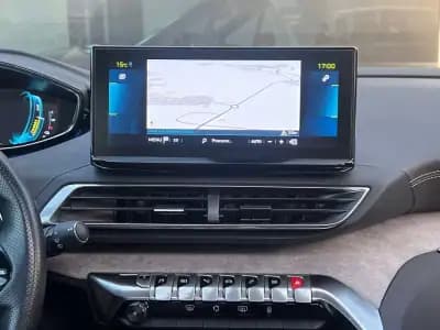 Vendo Peugeot 3008 2022 - 22900 EUR, 94740 km - AUTO.MOTO.pt