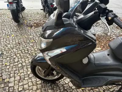 Vendo mota SYM GTS 2012 - 1750 EUR, 56800 km - AUTO.MOTO.pt