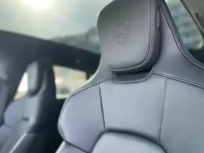 Sell Porsche Taycan Cross Turismo 2023 - 106480 EUR, 30000 km - AUTO.MOTO.pt