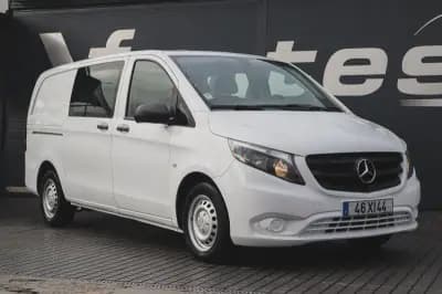 Vendo Mercedes-Benz 2019 - 24880 EUR, 138000 km - AUTO.MOTO.pt