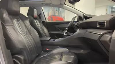 Vendo Peugeot 3008 2019 - 18990 EUR, 94948 km - AUTO.MOTO.pt