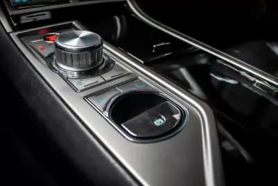 Sell Jaguar XF 2010 - 13990 EUR, 241933 km - AUTO.MOTO.pt