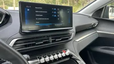 Vendo Peugeot 3008 2021 - 20499 EUR, 98021 km - AUTO.MOTO.pt