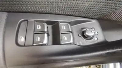 Vendo Audi Q3 2016 - 19950 EUR, 217721 km - AUTO.MOTO.pt