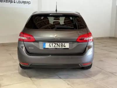 Vendo Peugeot 308 SW 2019 - 13000 EUR, 76390 km - AUTO.MOTO.pt