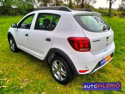Vendo Dacia Sandero 2019 - 11950 EUR, 52000 km - AUTO.MOTO.pt
