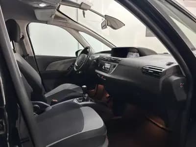 Vendo Citroën C4 Grand Picasso 2015 - 13450 EUR, 120000 km - AUTO.MOTO.pt