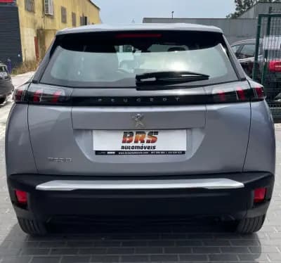 Vendo Peugeot 2008 2023 - 19750 EUR, 69580 km - AUTO.MOTO.pt