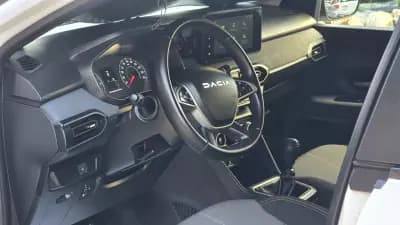 Sell Dacia Jogger 2024 - 17750 EUR, 57600 km - AUTO.MOTO.pt