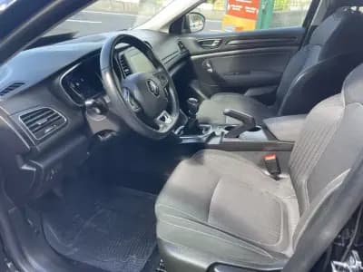 Sell Renault Mégane Sport Tourer 2019 - 17950 EUR, 72574 km - AUTO.MOTO.pt