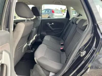 Vendo Volkswagen Polo 2015 - 8750 EUR, 140000 km - AUTO.MOTO.pt