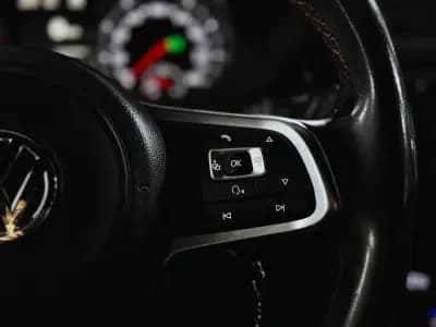 Vendo Volkswagen Golf 2015 - 22990 EUR, 173306 km - AUTO.MOTO.pt