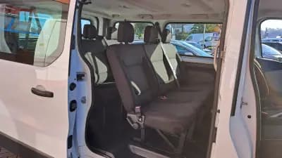 Vendo Renault Trafic 2017 - 21900 EUR, 241154 km - AUTO.MOTO.pt