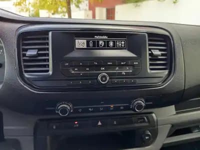 Sell Citroën Jumpy 2018 - 13900 EUR, 151160 km - AUTO.MOTO.pt