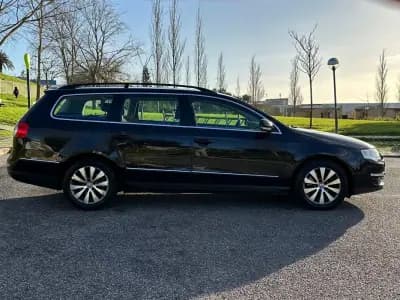 Vendo Volkswagen Passat 2010 - 6750 EUR, 210000 km - AUTO.MOTO.pt