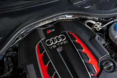 Vendo Audi RS6 Avant 2019 - 99950 EUR, 21800 km - AUTO.MOTO.pt