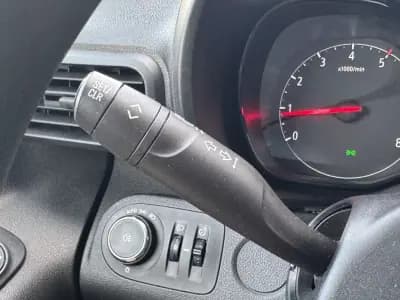 Sell Opel Combo 2019 - 13450 EUR, 150000 km - AUTO.MOTO.pt