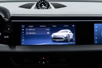 Vendo Porsche Macan 2025 - 88950 EUR, 14000 km - AUTO.MOTO.pt