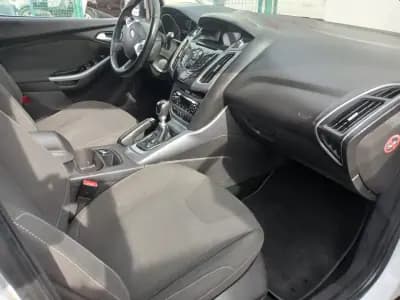 Sell Ford Focus 2012 - 7950 EUR, 136113 km - AUTO.MOTO.pt