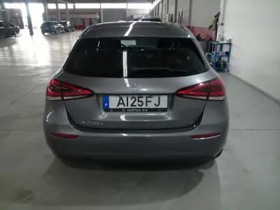 Vendo Mercedes-Benz A 250 2021 - 23700 EUR, 96021 km - AUTO.MOTO.pt