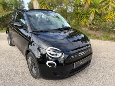 Vendo Fiat 500e C 2020 - 16999 EUR, 60000 km - AUTO.MOTO.pt