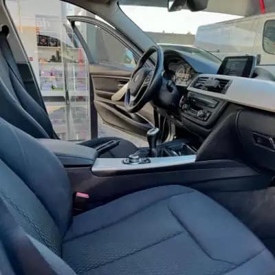 Vendo BMW 318 2013 - 14500 EUR, 225000 km - AUTO.MOTO.pt