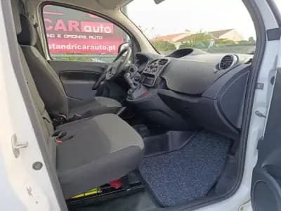 Vendo Renault Kangoo 1.5 DCi Maxi 2018 - 11750 EUR, 159000 km - AUTO.MOTO.pt
