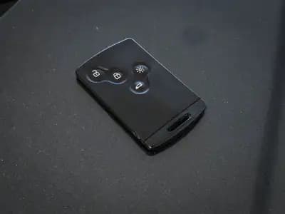 Vendo Renault Mégane Sport Tourer 2009 - 10450 EUR, 160000 km - AUTO.MOTO.pt