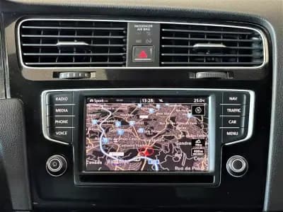 Sell Volkswagen Golf 2015 - 24990 EUR, 162000 km - AUTO.MOTO.pt