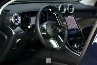 Vendo Mercedes-Benz GLC 300 2023 - 66500 EUR, 32000 km - AUTO.MOTO.pt