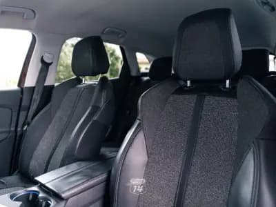 Vendo Peugeot 3008 2018 - 15990 EUR, 154712 km - AUTO.MOTO.pt