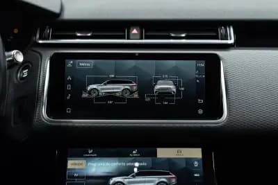 Vendo Land Rover Range Rover Velar 2021 - 52950 EUR, 67000 km - AUTO.MOTO.pt